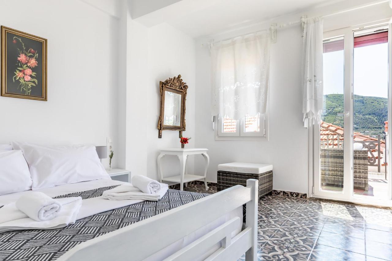 Thimisi Villa Skopelos Town Bagian luar foto