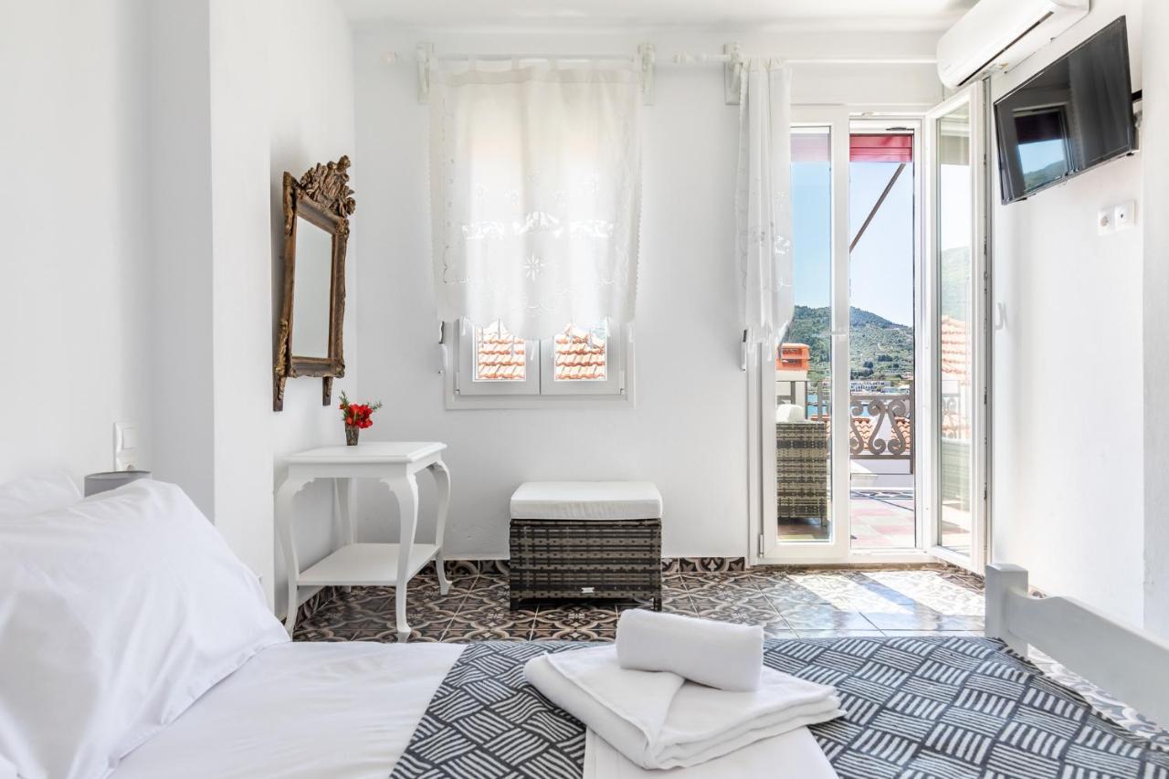 Thimisi Villa Skopelos Town Bagian luar foto